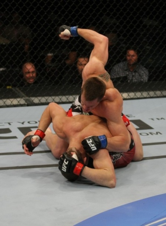 Παρέμεινε παγκόσμιος πρωταθλητής ο Junior Dos Santos στο UFC 146