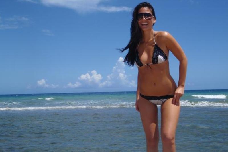 Sex Alert... Χάσαμε την Ολίβια Μουν (photos)!