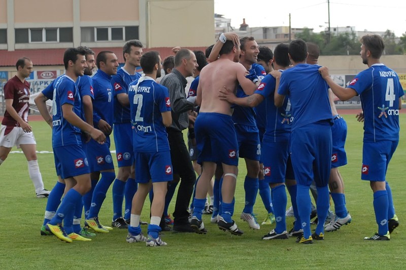 Αστέρας Μαγούλας: Σαμπάνιες... παραμονής