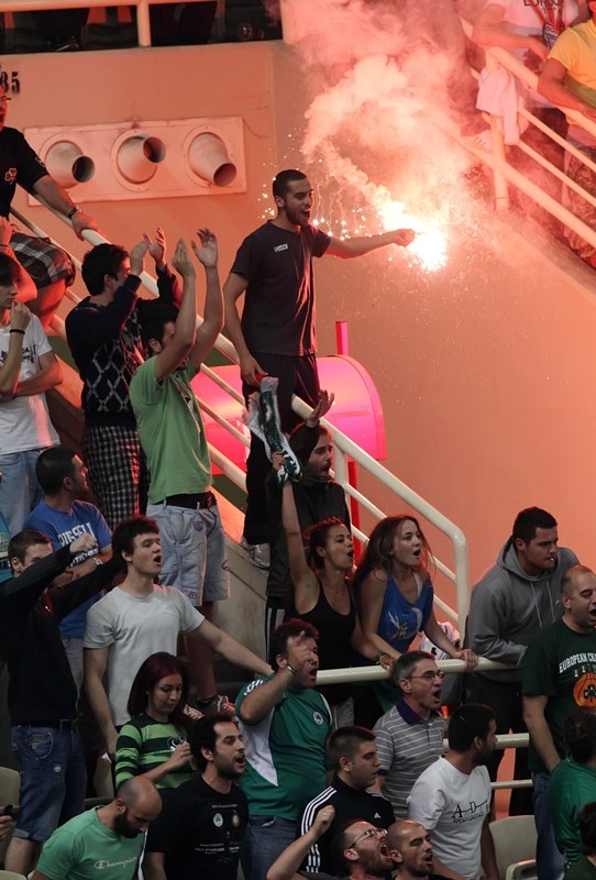 Δόξα και τιμή στον «εξάστερο» (photos)