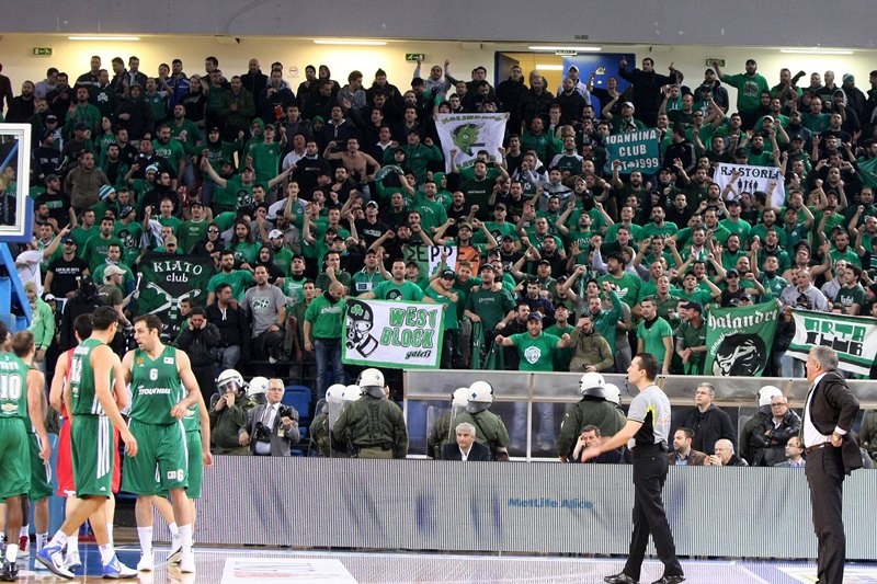 Δόξα και τιμή στον «εξάστερο» (photos)