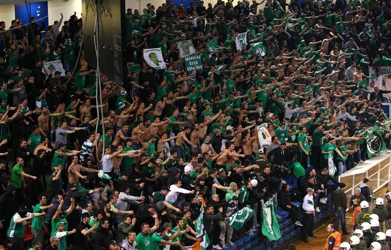 Δόξα και τιμή στον «εξάστερο» (photos)