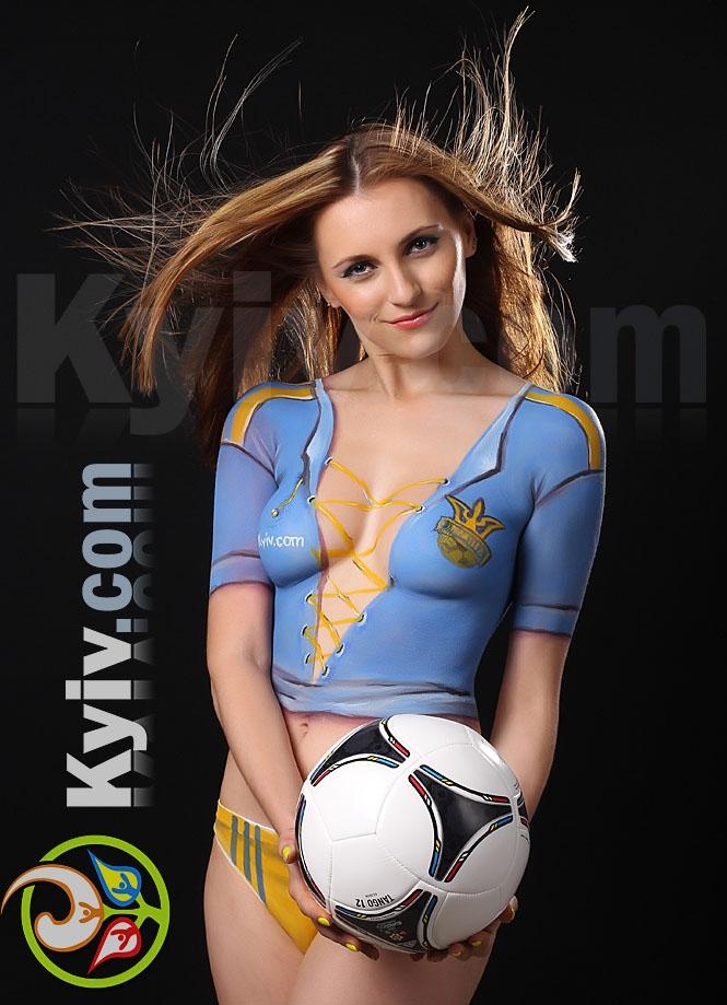 Euro 2012: H Iταλία νίκησε στο... γυμνό Euro! (photos)