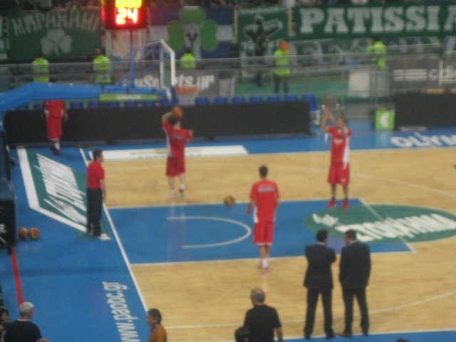 Η προθέρμανση πριν από τον τέταρτο τελικό, στο ΟΑΚΑ (photos+videos)