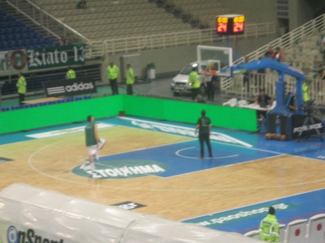 Η προθέρμανση πριν από τον τέταρτο τελικό, στο ΟΑΚΑ (photos+videos)