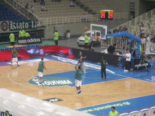 Η προθέρμανση πριν από τον τέταρτο τελικό, στο ΟΑΚΑ (photos+videos)