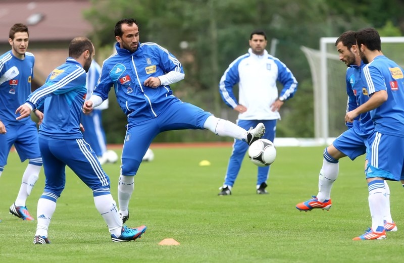 Euro 2012: Σαλπιγγίδης αντί Νίνη με Αρμενία (photos+videos)