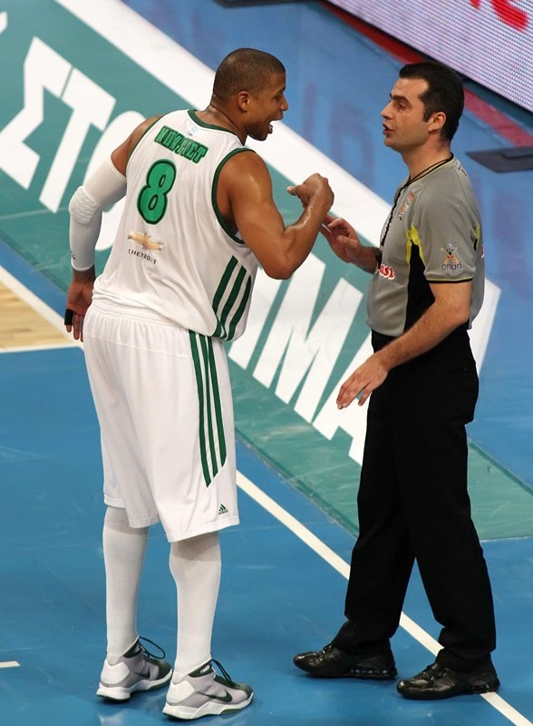 Μάικ Μπατίστ... RESPECT! (photos)