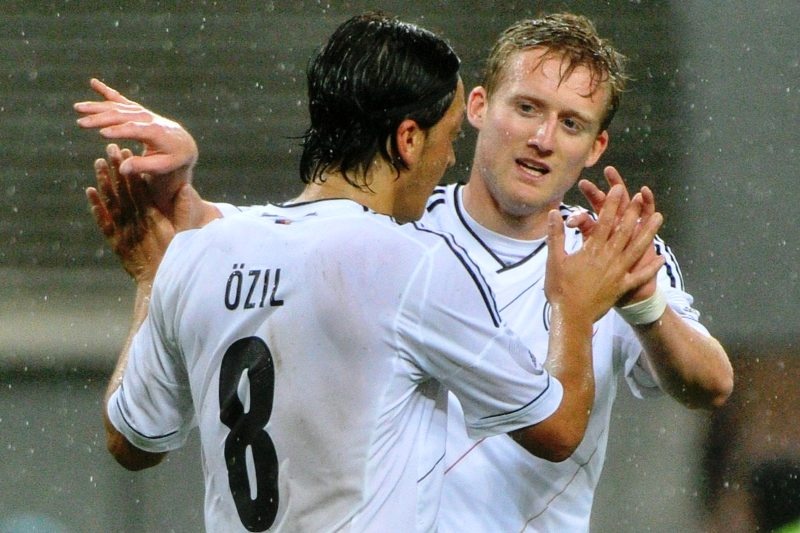 Euro 2012: Έδειξε βελτίωση η Γερμανία (photos+videos)