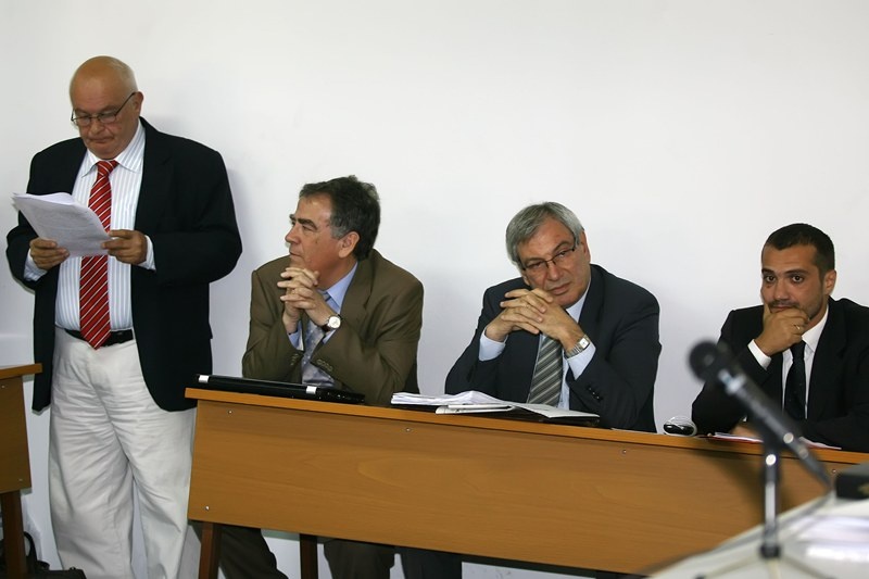 Απολογία-φαρσοκωμωδία στην υπόθεση «Καλλιθέα-Ηρακλής Ψαχνών»