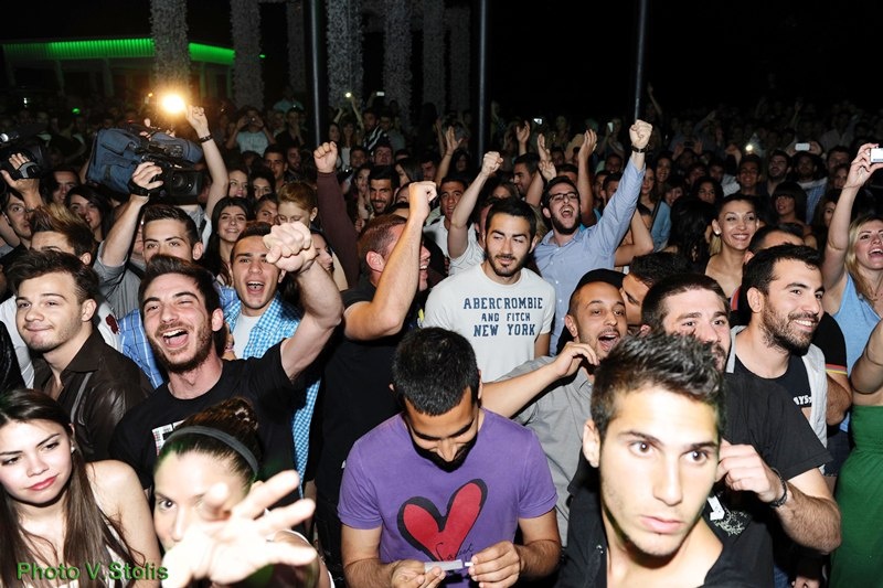 Λατρεία της Θύρας 13 για Σισέ (photos)