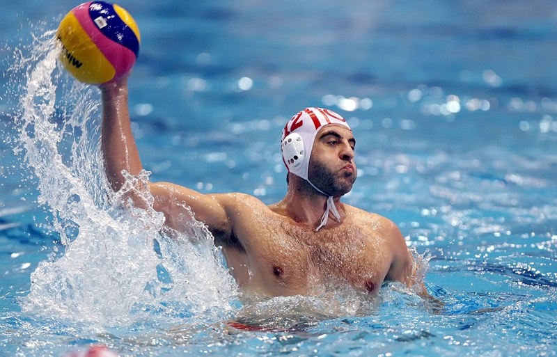 «Σέρνει» τον Ολυμπιακό μέχρι το... Λαιμό, η Βουλιαγμένη! (photos)