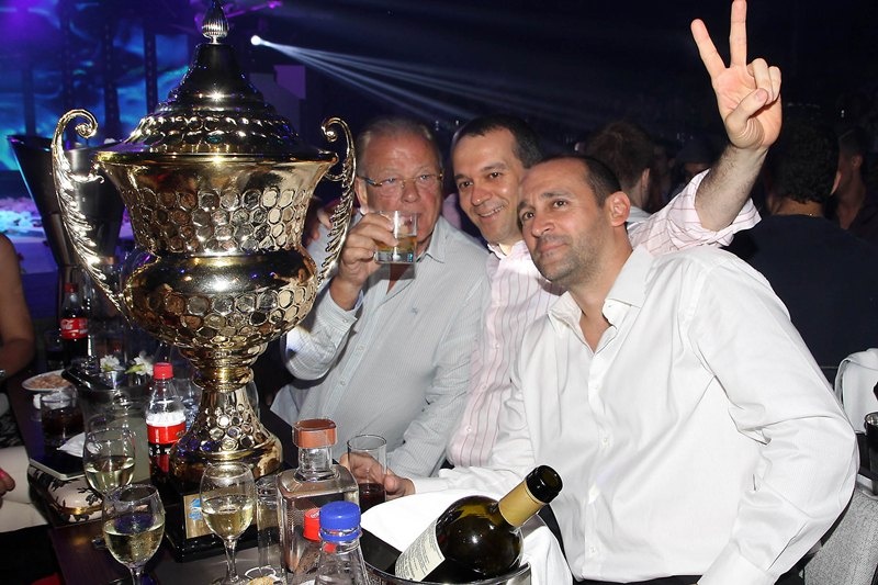 Με τις δύο κούπες ο Ολυμπιακός στον Βέρτη! (videos+photos)