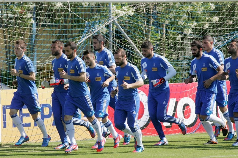 Euro 2012: Ατομικό ο Τοροσίδης, πριν την αναχώρηση για Πολωνία (photos)