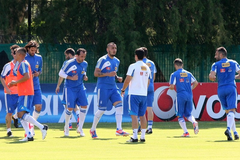 Euro 2012: Ατομικό ο Τοροσίδης, πριν την αναχώρηση για Πολωνία (photos)
