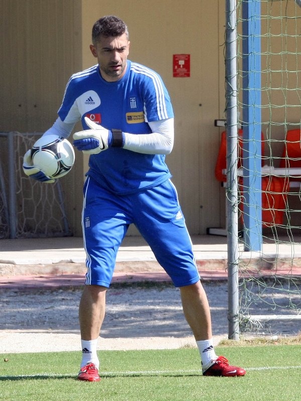 Euro 2012: Ατομικό ο Τοροσίδης, πριν την αναχώρηση για Πολωνία (photos)