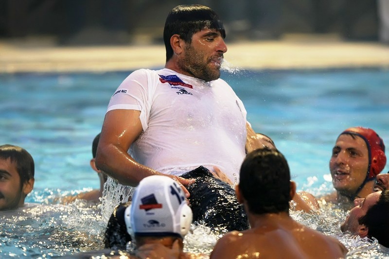 Τα σήκωσε όλα η Βουλιαγμένη! (video+photos)