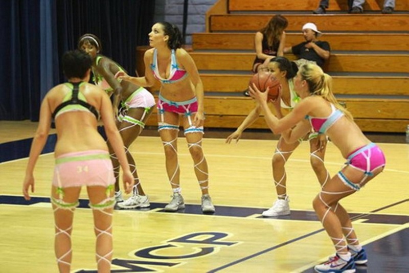 Το μπάσκετ με εσώρουχα ξεκινά και πάλι! (photos)