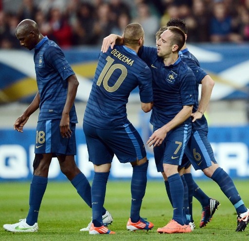 Euro 2012: Πέταξε «φωτιές» η Γαλλία (video+photos)