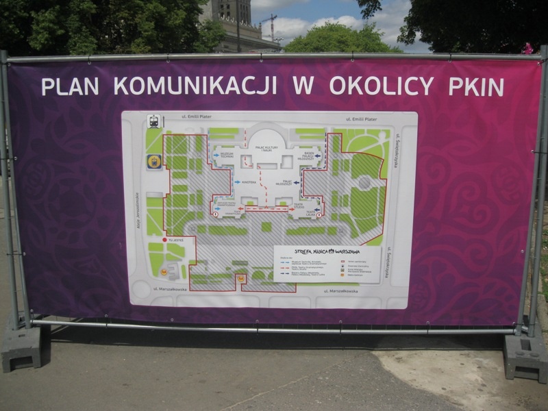 Euro 2012: «Χρώμα» EURO από τη Βαρσοβία (photos)