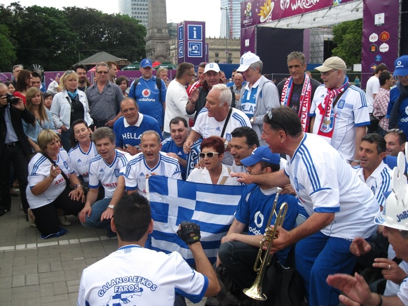 «Όλη η Βαρσοβία είναι μπλε...» (photos+videos)