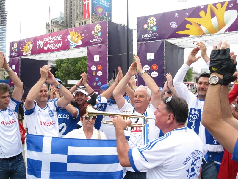 «Όλη η Βαρσοβία είναι μπλε...» (photos+videos)
