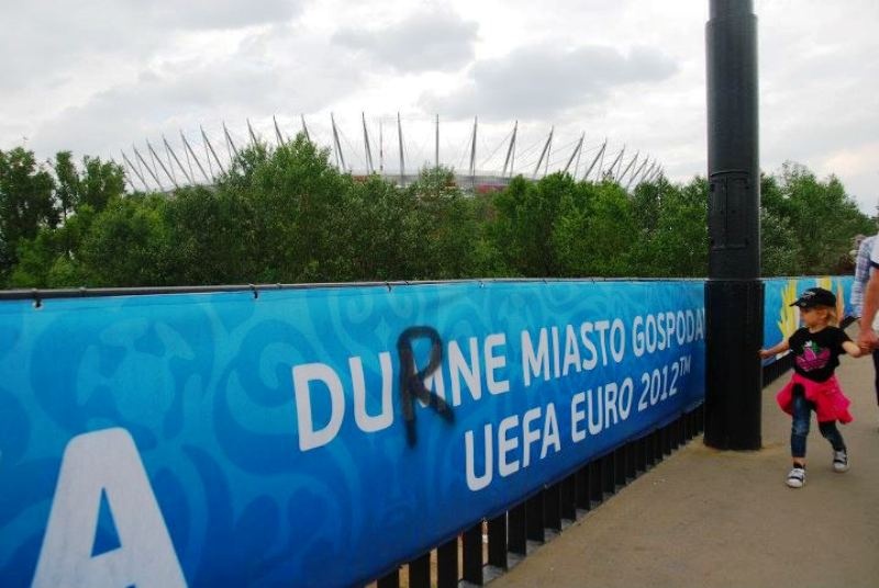 Euro 2012: Διαμαρτυρίες στην Πολωνία (photos)