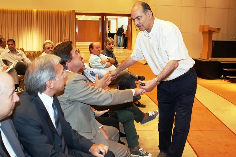 Παίρνει τις μετοχές ο Αλαφούζος (photos)