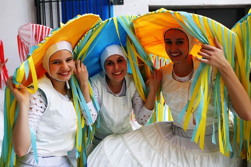 Euro 2012: Φαντασμαγορική τελετή έναρξης (photos)