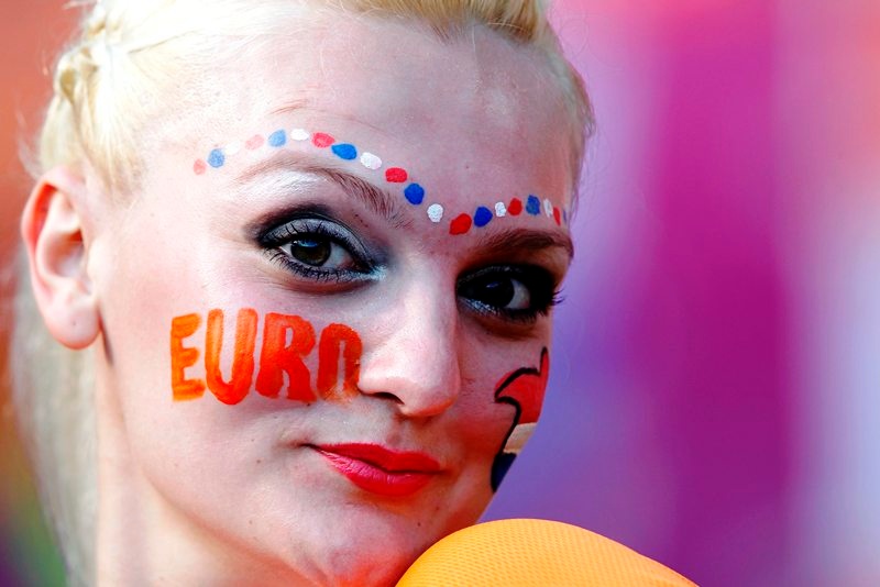 Euro 2012: Οι Δανοί «μάδησαν» τις «τουλίπες» (photos+video)