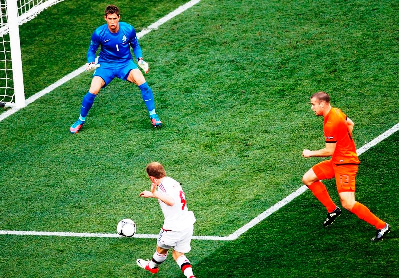 Euro 2012: Οι Δανοί «μάδησαν» τις «τουλίπες» (photos+video)