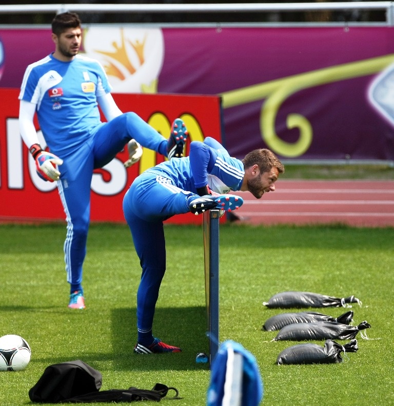 Euro 2012: Αποχώρησε ο Φωτάκης από την προπόνηση (photos+videos)