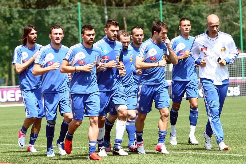 Euro 2012: Αποχώρησε ο Φωτάκης από την προπόνηση (photos+videos)