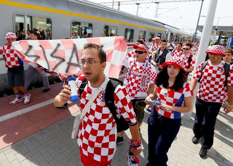 Euro 2012: Η «μάχη» της εξέδρας (photos)