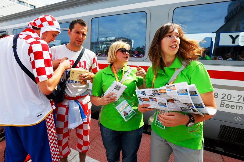 Euro 2012: Η «μάχη» της εξέδρας (photos)