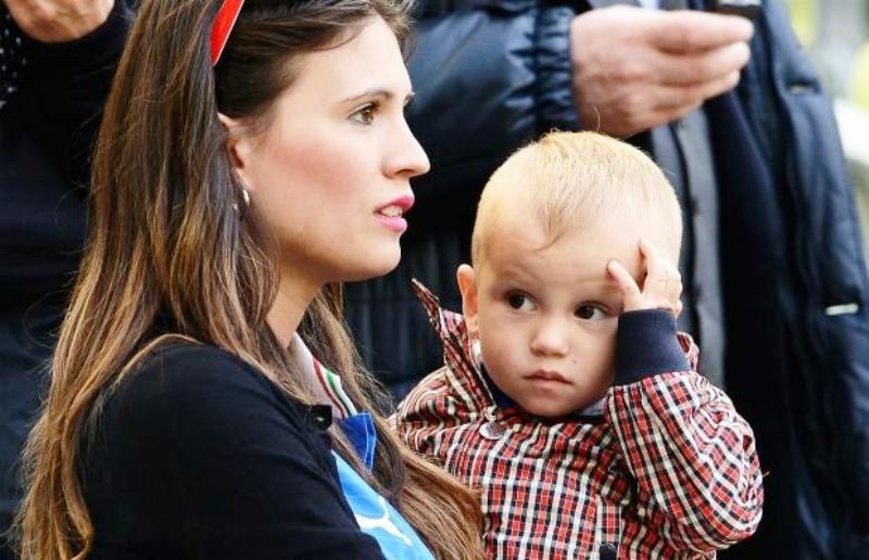 Euro 2012: Στο πλευρό των παικτών οι WAGs (photos)