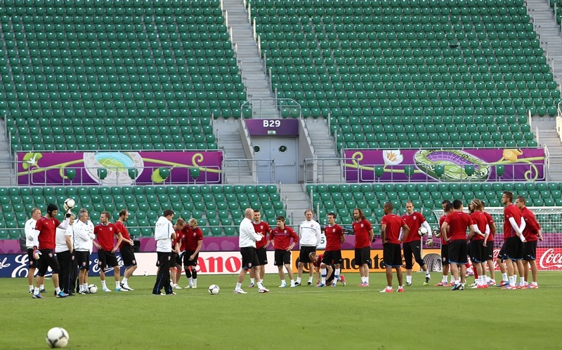 Euro 2012: Με αλλαγές η Τσεχία κόντρα στην Ελλάδα (photos+video)