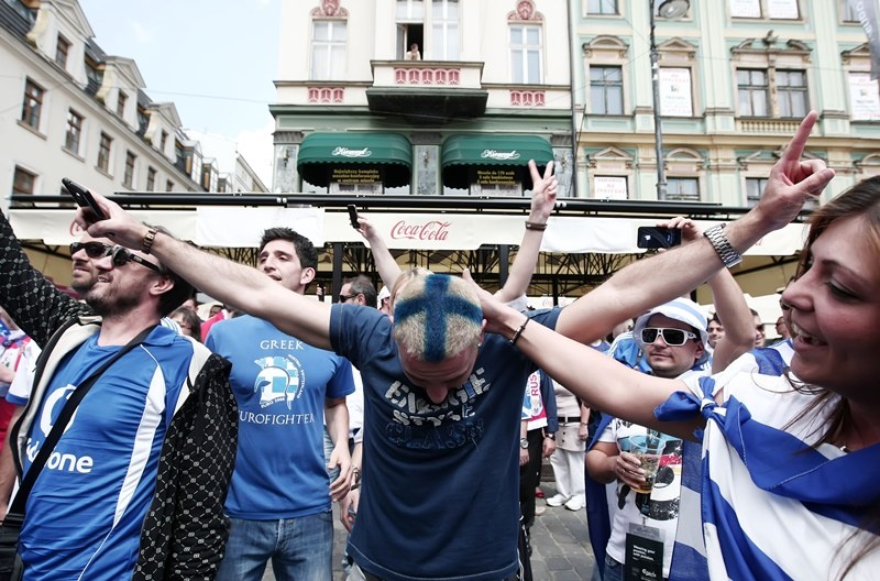 Ξέφρενο γλέντι από Έλληνες και Τσέχους στο Βρότσλαβ! (videos+photos)