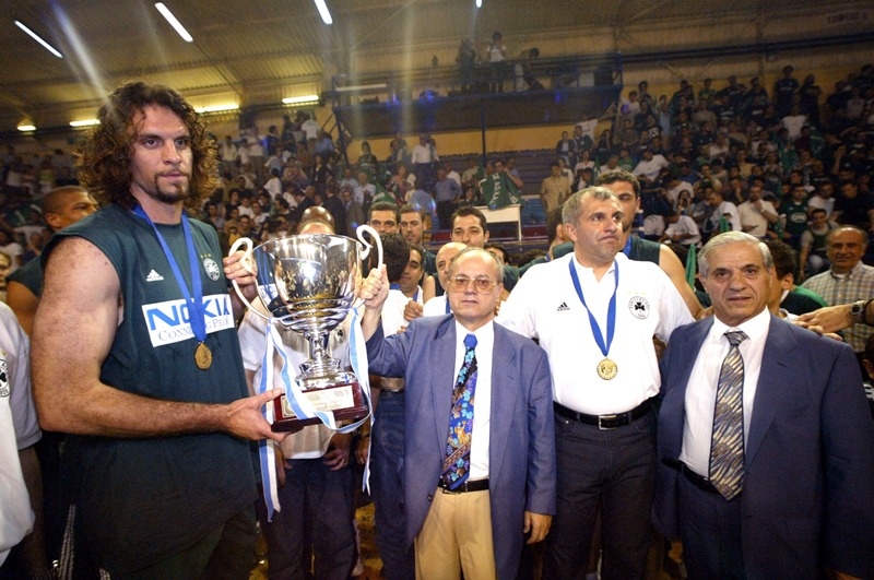 Ο πράσινος άρχοντας των δαχτυλιδιών! (photos+videos)
