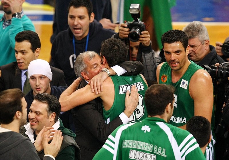 Ο πράσινος άρχοντας των δαχτυλιδιών! (photos+videos)