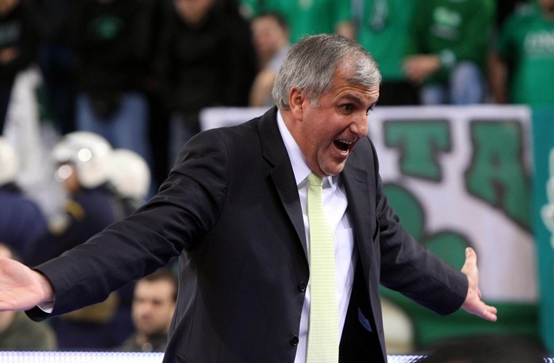 Ο πράσινος άρχοντας των δαχτυλιδιών! (photos+videos)