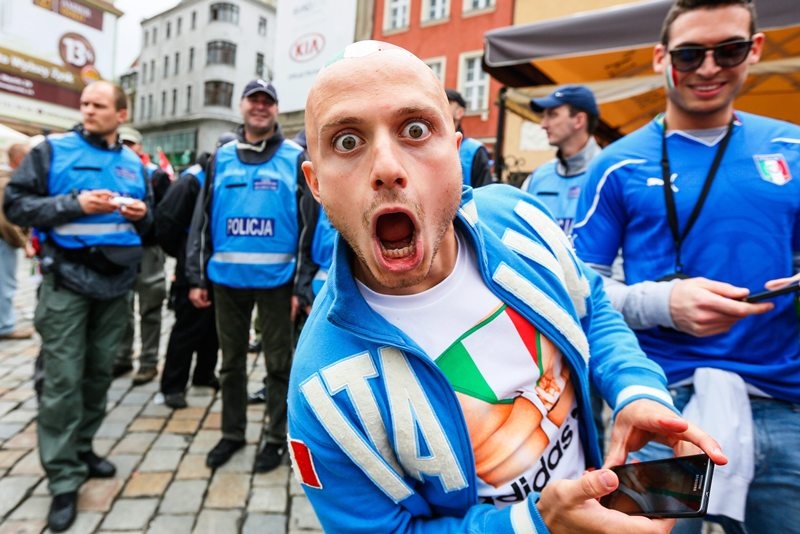 Euro 2012: Η «μάχη» της εξέδρας (photos)