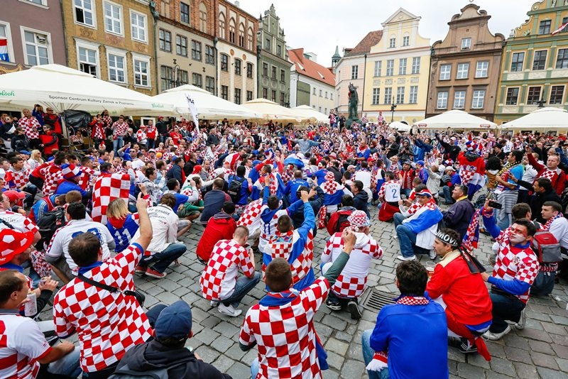 Euro 2012: Η «μάχη» της εξέδρας (photos)