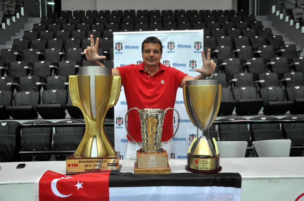 Τα πανηγύρια Μπεσίκτας και Έρτσεγκ για το Triple Crown (photos)