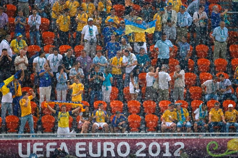 Euro 2012: Επίδειξη δύναμης από Γαλλία (photos+video)