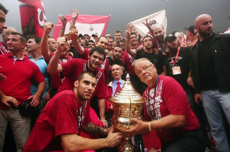 Τέλος ο Ίβκοβιτς από τον Ολυμπιακό! (photos+videos)