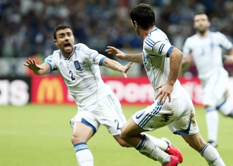 Euro 2012: Έπιασε τον Ζαγοράκη σε συμμετοχές ο Καραγκούνης (video+photos)