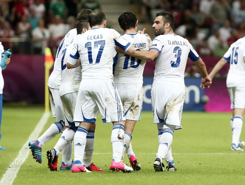 Euro 2012: Έπιασε τον Ζαγοράκη σε συμμετοχές ο Καραγκούνης (video+photos)