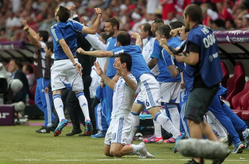 Eεεε, οοο και αυτό το Euro είναι ελληνικό! (photos+video)
