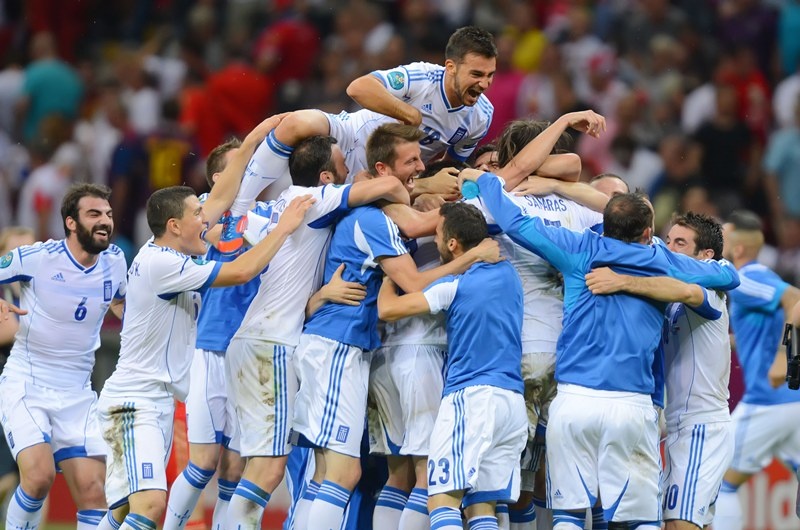Eεεε, οοο και αυτό το Euro είναι ελληνικό! (photos+video)